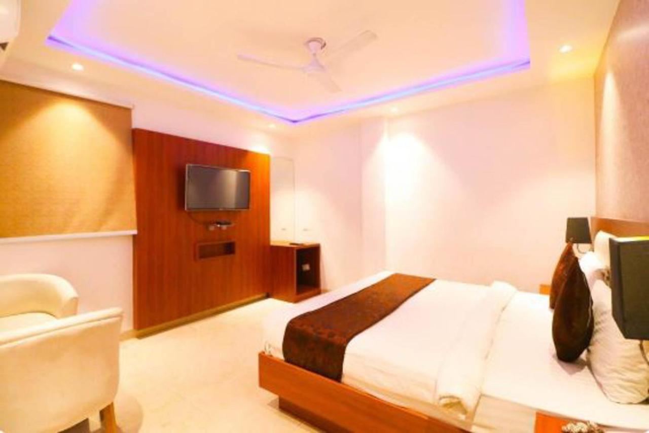 Hotel Royal Sky Luxury Near Delhi Airport Nowe Delhi Zewnętrze zdjęcie